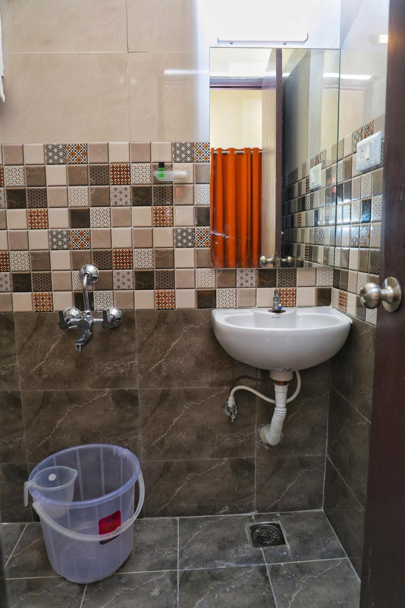 チェンナイ Jn Residency Perungudi Bed & Breakfast エクステリア 写真